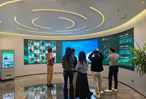 當傳統展廳遇上AI時代——泰格醫藥總部展廳的智能化躍遷