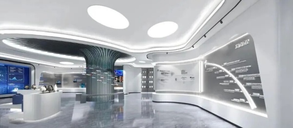 異形展廳設(shè)計(jì)密碼，高級(jí)感拉滿的全新展陳美學(xué)